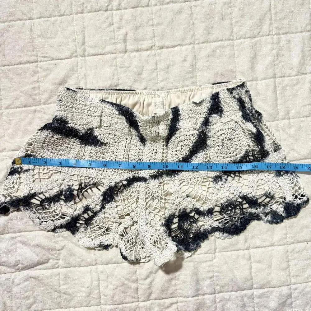Surf Gypsy Crochet Shorts β Medium - Picture 6 of 8